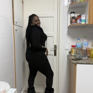 613296788: Chica busca chico en Cantabria