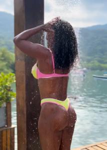 647973031: Chica busca chico en Madrid