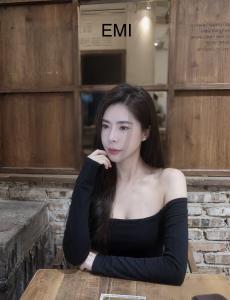 617288550: Chica busca chico en Madrid