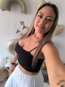 613479262: Chica busca chico en Barcelona