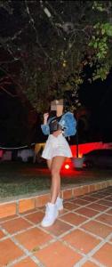 613363581: Chica busca chico en Sevilla