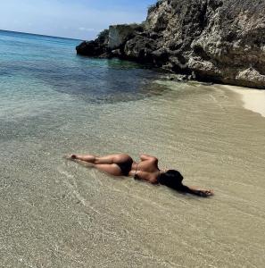 641944846: Chica busca chico en Granada