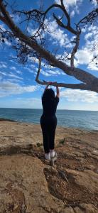 677467461: Chica busca chico en Mallorca