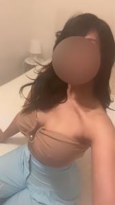 669727631: Chica busca chico en Barcelona