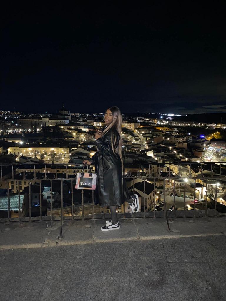 Chica busca chico en Toledo: 