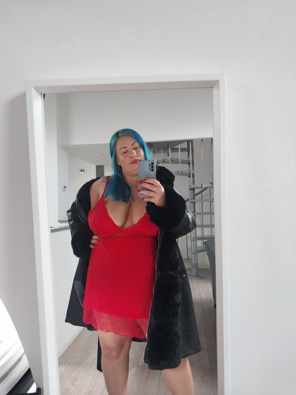 Chica busca chico en Sevilla: 