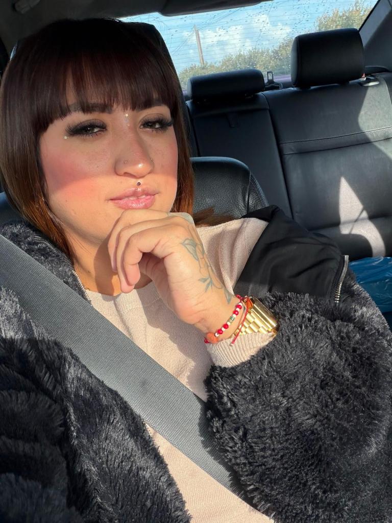 Chica busca chico en Almería: 