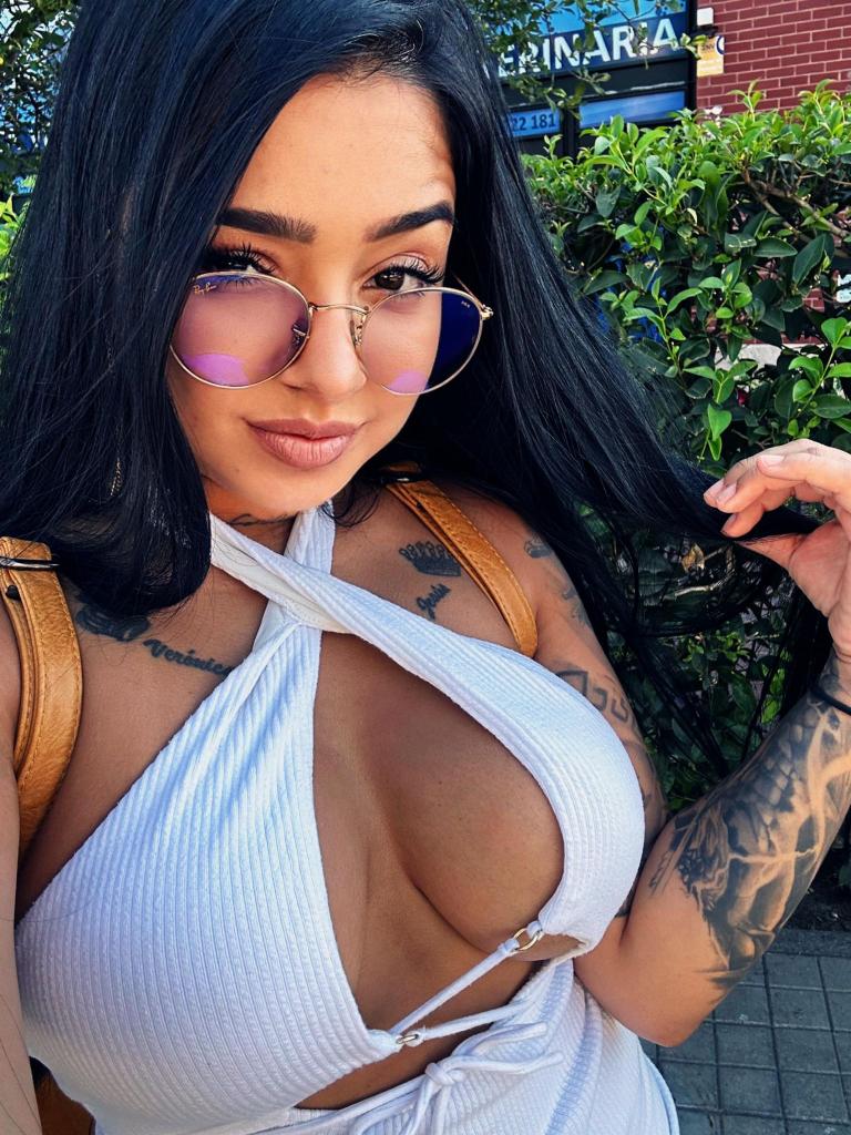 Chica busca chico en Valencia: Chica busca chico