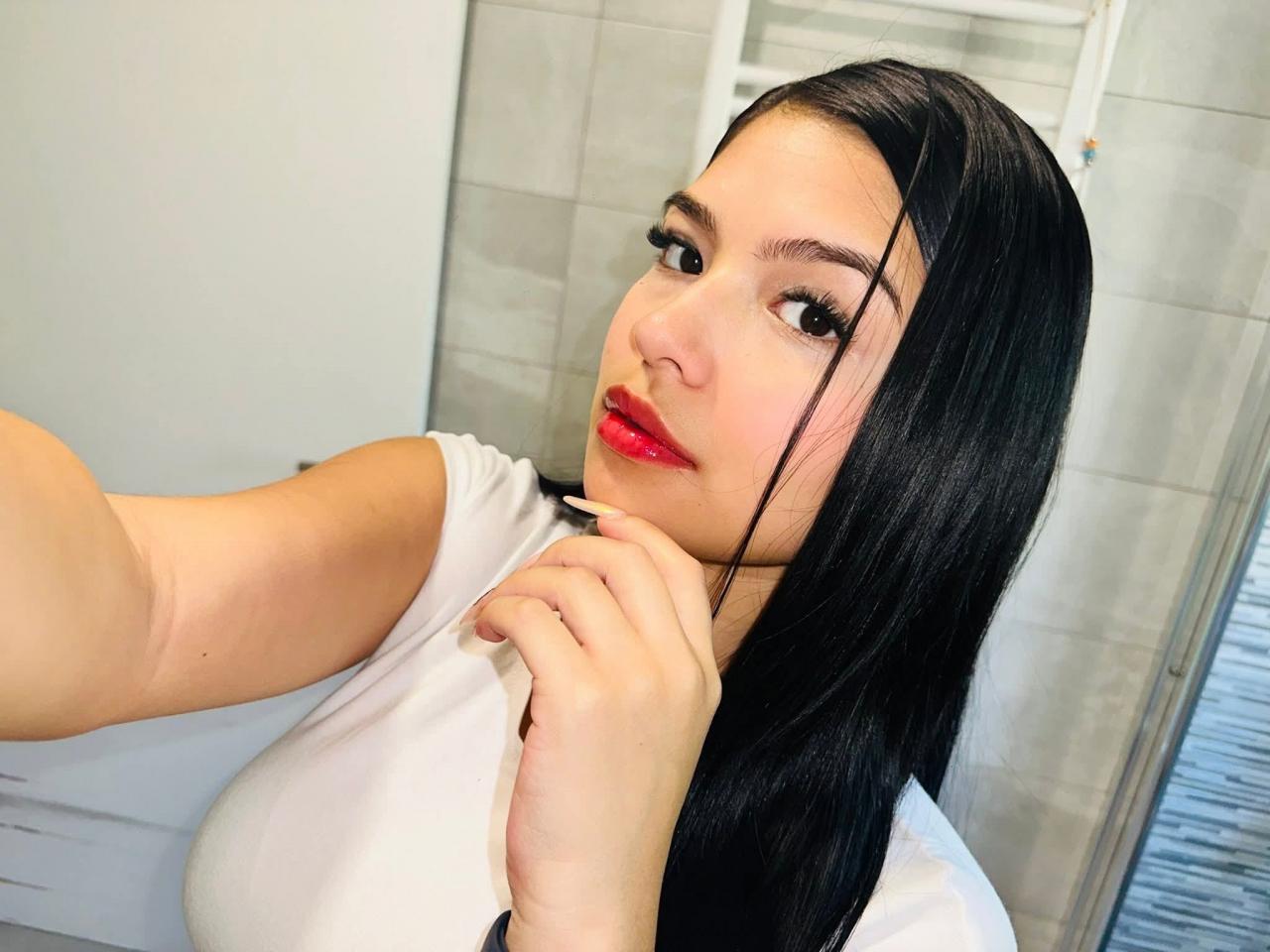 Chica busca chico en Cádiz: 