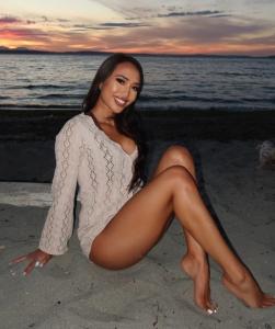 611325850: Chica busca chico en La Coruña