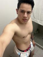 695918947: Chico busca chica en Málaga