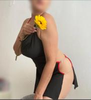 661472288: Chica busca chico en Sevilla