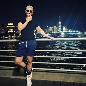 Chico busca chica en Barcelona: 