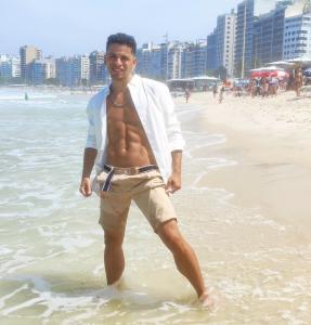 Chico busca chica en Granada: 