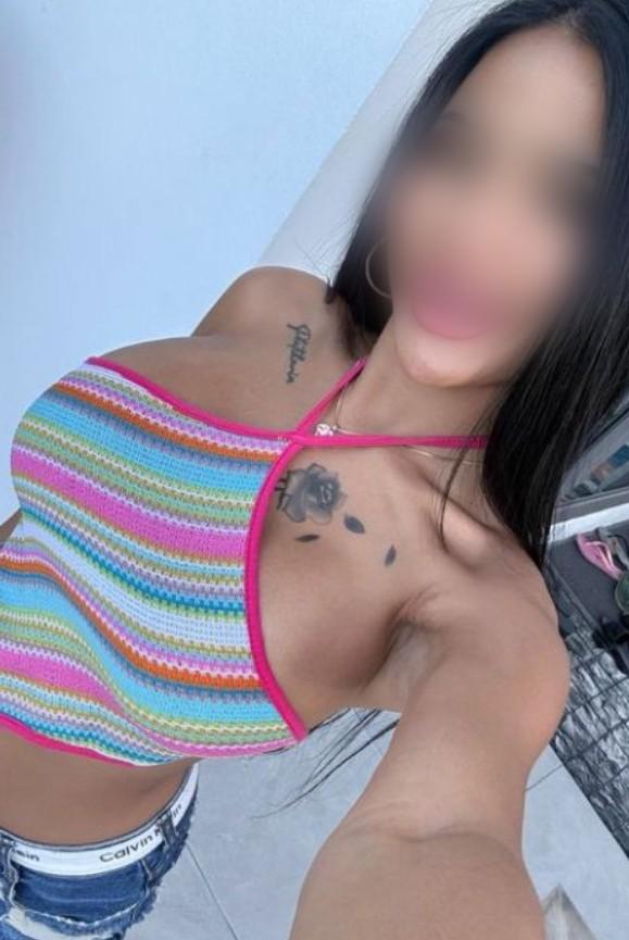 Chica busca chico en Granada: 