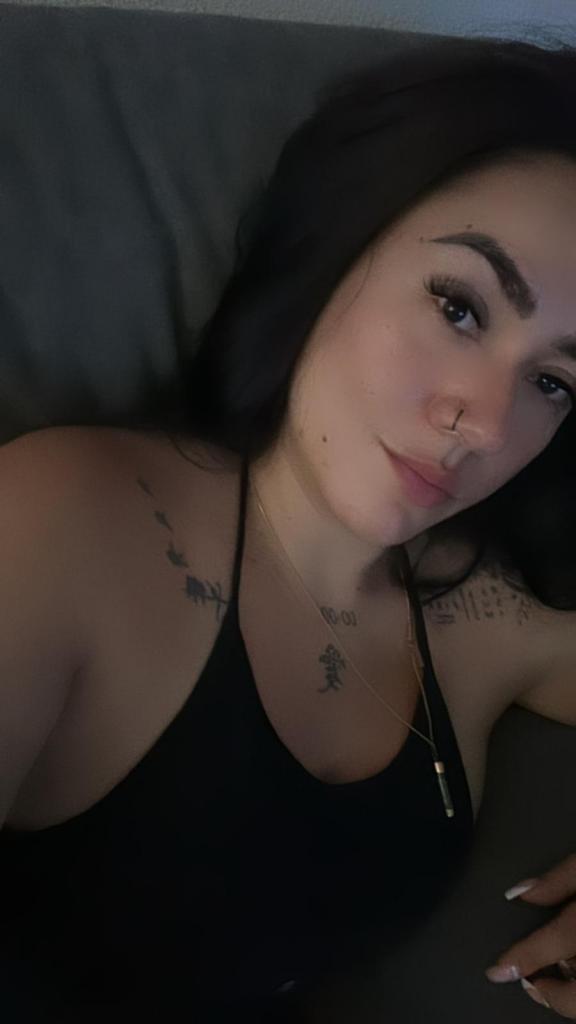 611244096: Chica busca chico en Granada