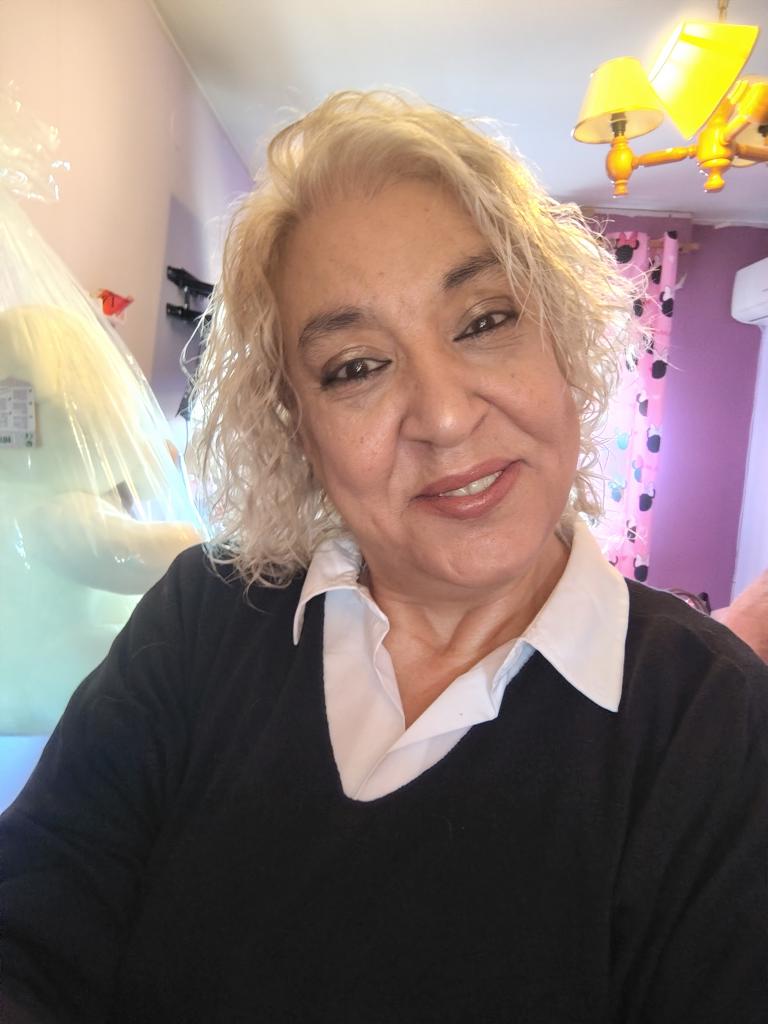 604365005: Chica busca chico en Badajoz