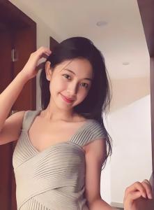 617602272: Chica busca chico en Madrid