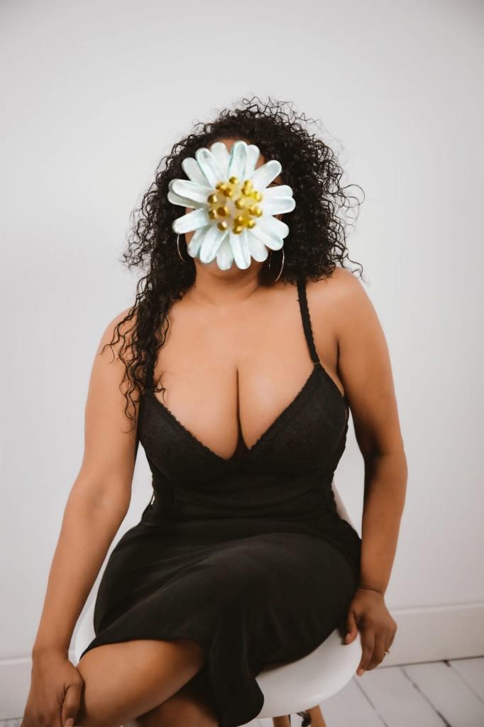 Chica busca chico en Asturias: 