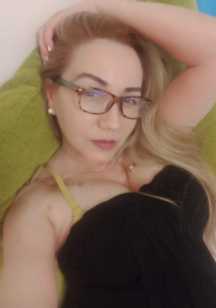 Chica busca chico en Pontevedra: 