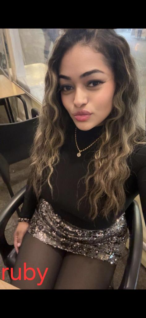 Chica busca chico en Ceuta: Chica busca chico