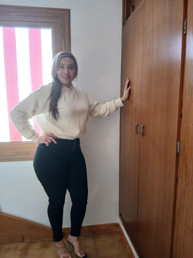 674407972: Chica busca chico en Barcelona