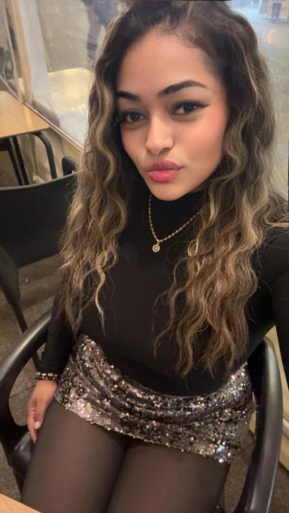 Chica busca chico en Ceuta: 