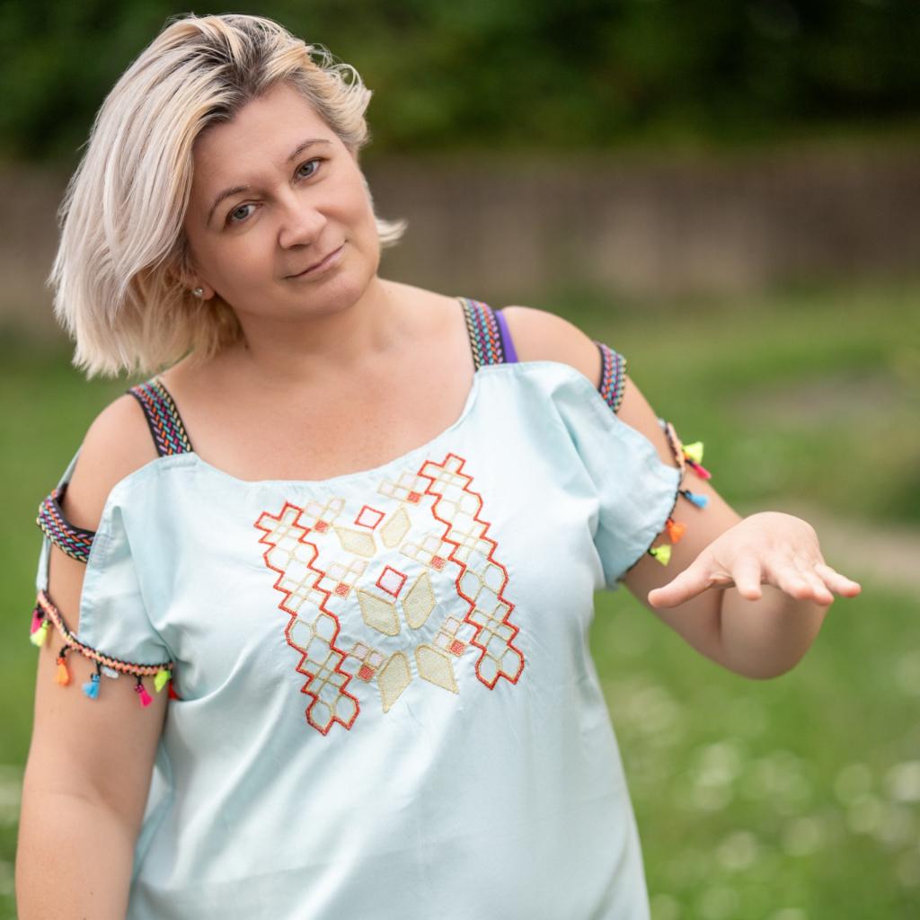 604103364: Chica busca chico en Barcelona