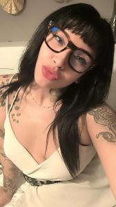 670868189: Chica busca chico en Mallorca