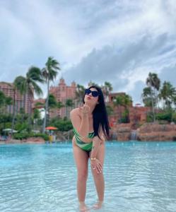 604368361: Chica busca chico en Málaga