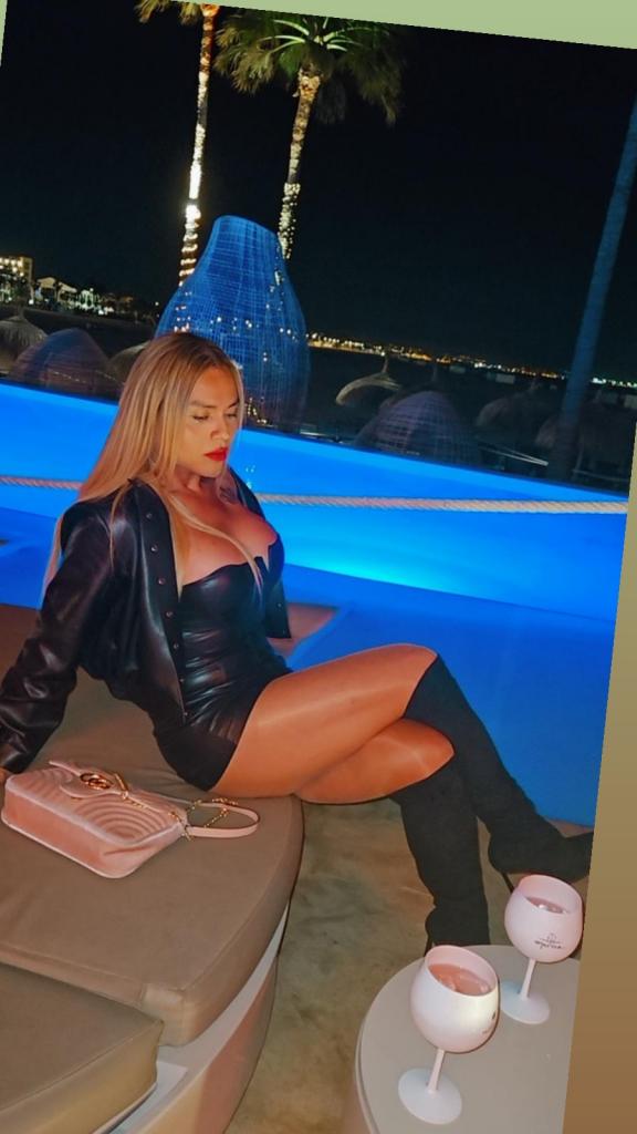 647956586: Transexual en Almería