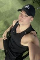 664378008: Chico busca chica en Madrid