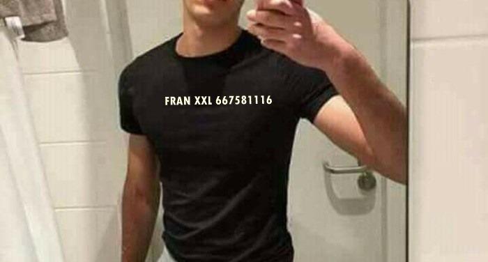 Chico busca chica en Sevilla: 