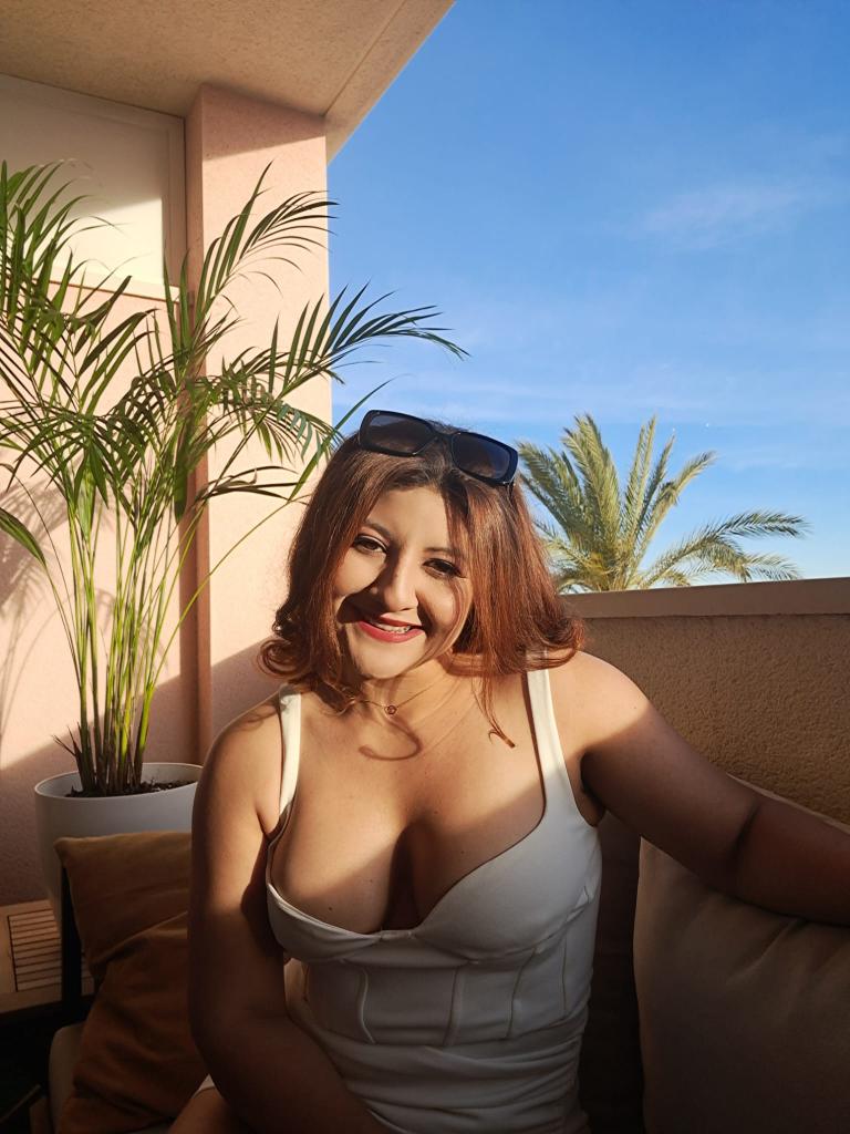 Chica busca chico en Almería: 