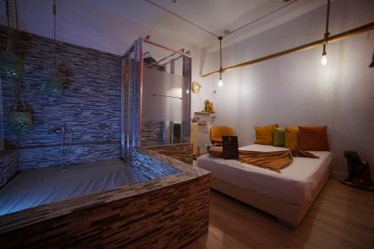 Chica busca chico en Madrid: 