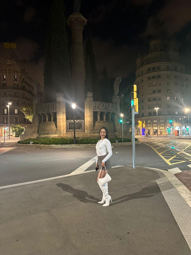 Chica busca chico en Barcelona: 