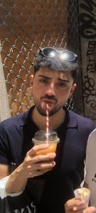 637705099: Chico busca chica en Ceuta