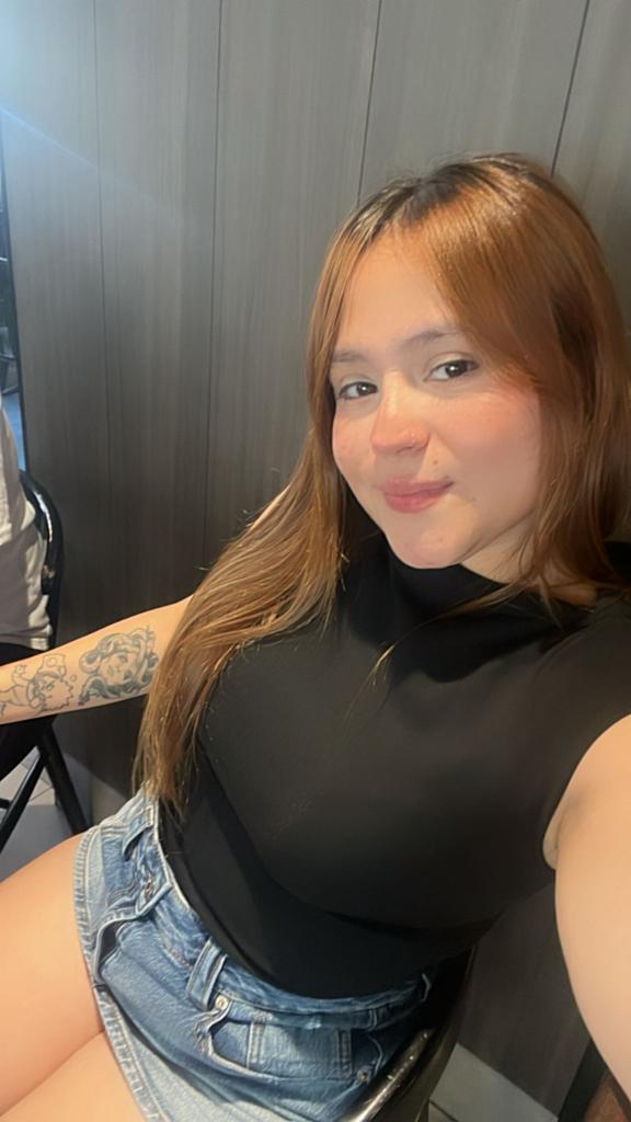 653286143: Chica busca chico en La Coruña