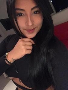 742093506: Chica busca chico en La Coruña