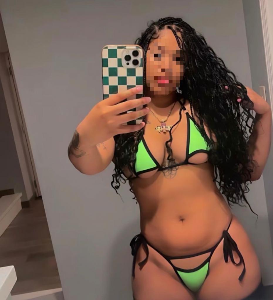 Chica busca chico en Granada: 