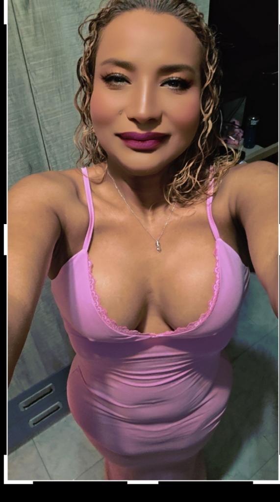 667026297: Travesti en Barcelona