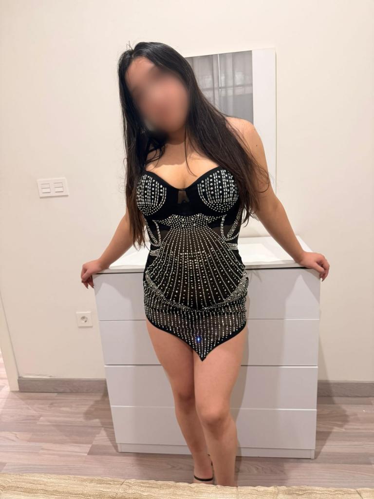 613789227: Chica busca chico en Granada