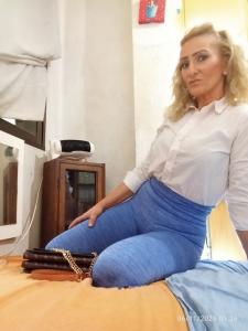 667396290: Chica busca chico en Valencia