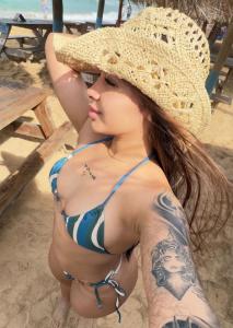 675581379: Chica busca chico en La Coruña