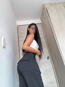 604262635: Chica busca chico en Málaga