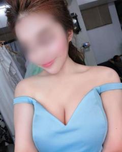 647004930: Chica busca chico en Granada