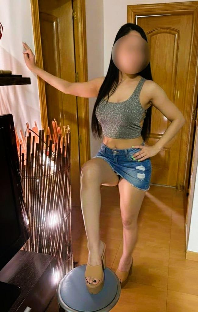 667576504: Chica busca chico en Madrid