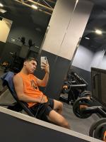 633152670: Chico busca chica en Barcelona