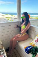 643764601: Chica busca chico en Barcelona