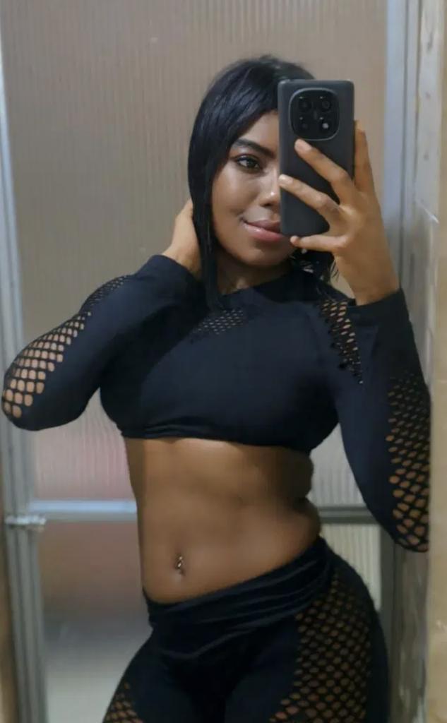 613829329: Chica busca chico en Almería